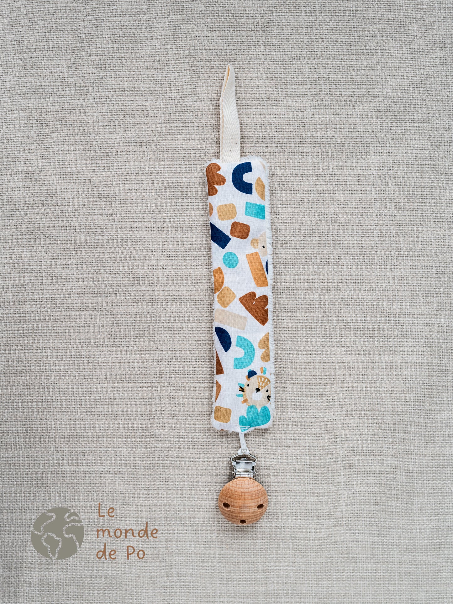 Attache tétine girafe et formes