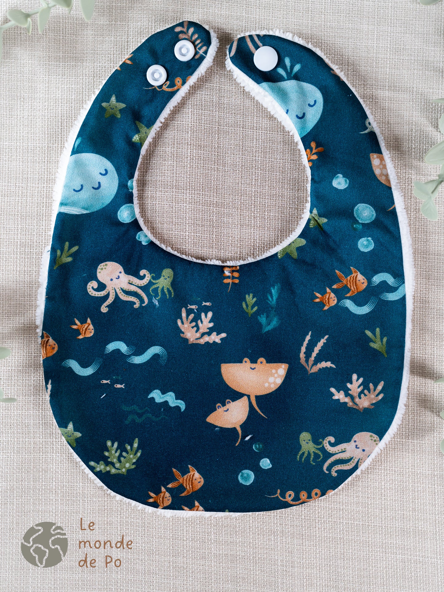 Bavoir le monde marin